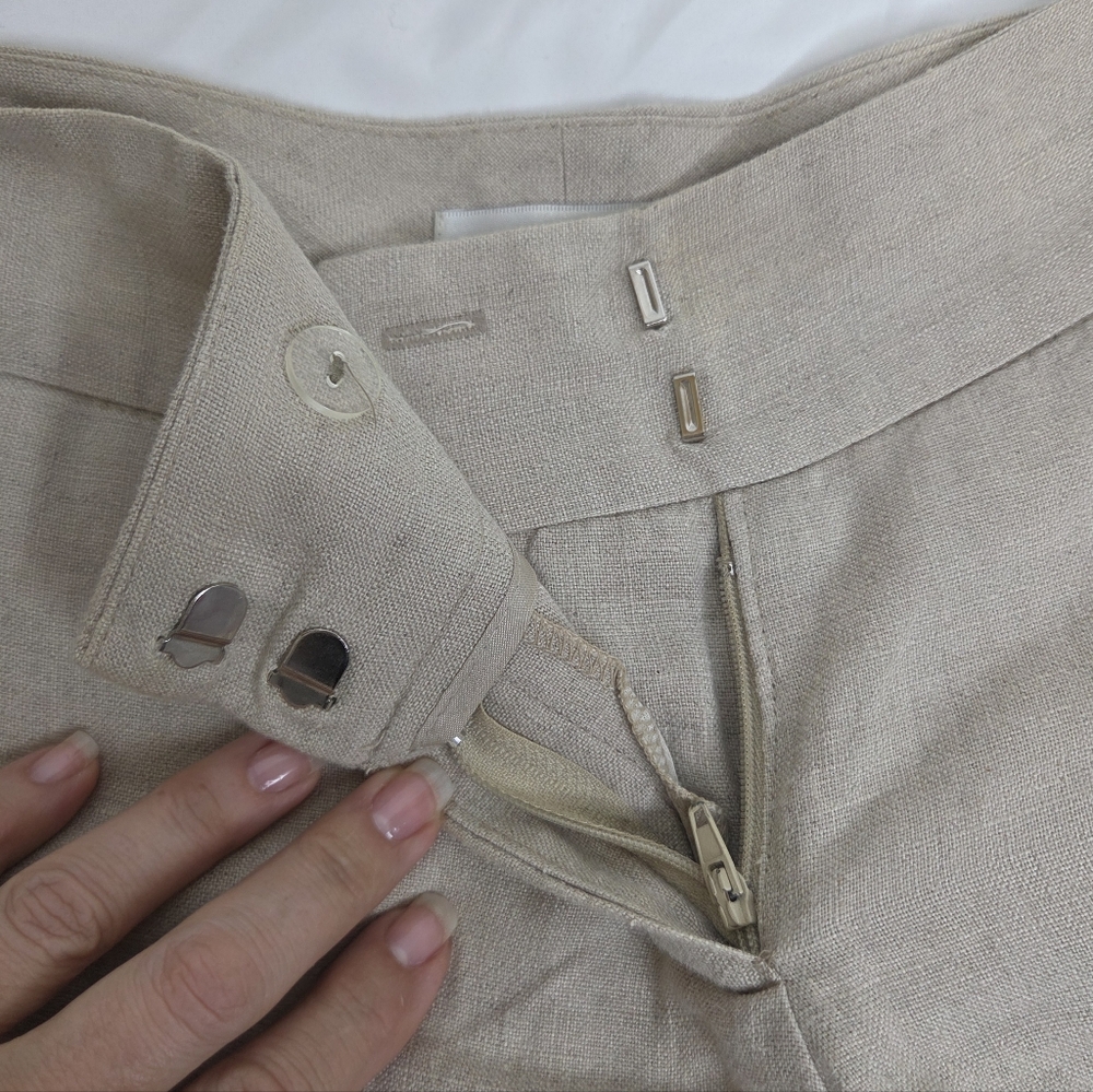 Campaigne Size 6 Stylish Tan Shorts In Linen Textured Fabric - Picture 3 of 11